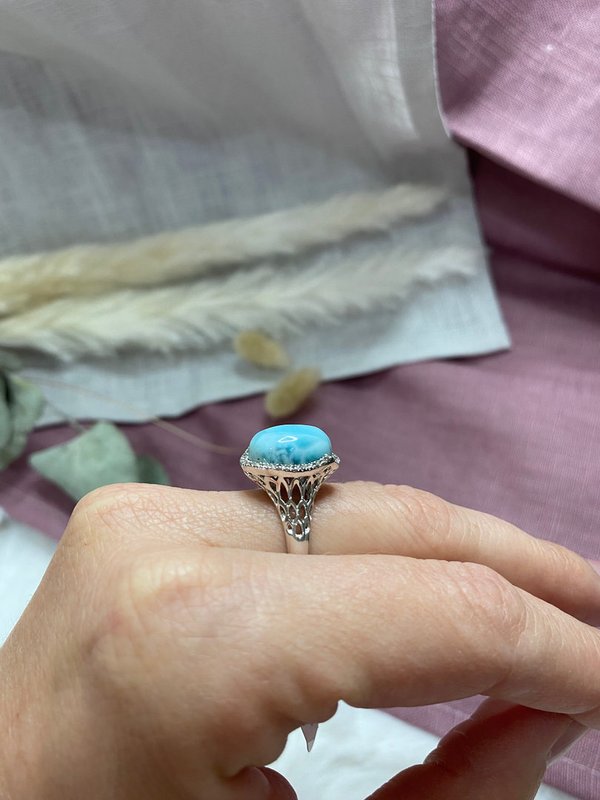 Ring aus rhodiniertem 925er Silber mit Larimar