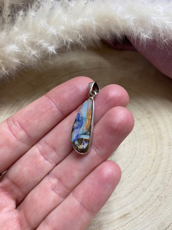 Wunderschöner Boulder Opal in 925er Silber gefasst