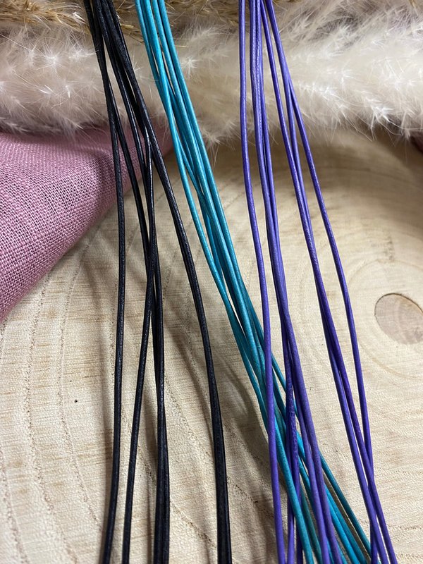 Ziegenlederbänder verschiedene Farben